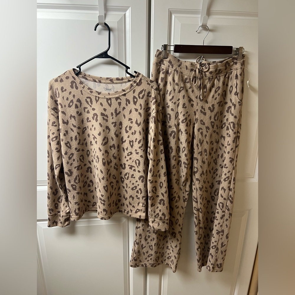 Jenni Leopard Print Pajama Set, Small, NWT